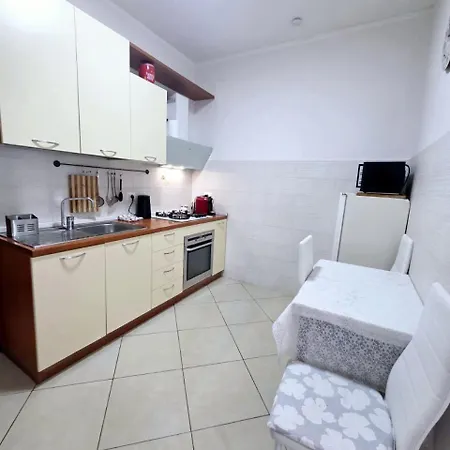 Cappuccini Family House 2 - Managed By Silvio * Vercelli